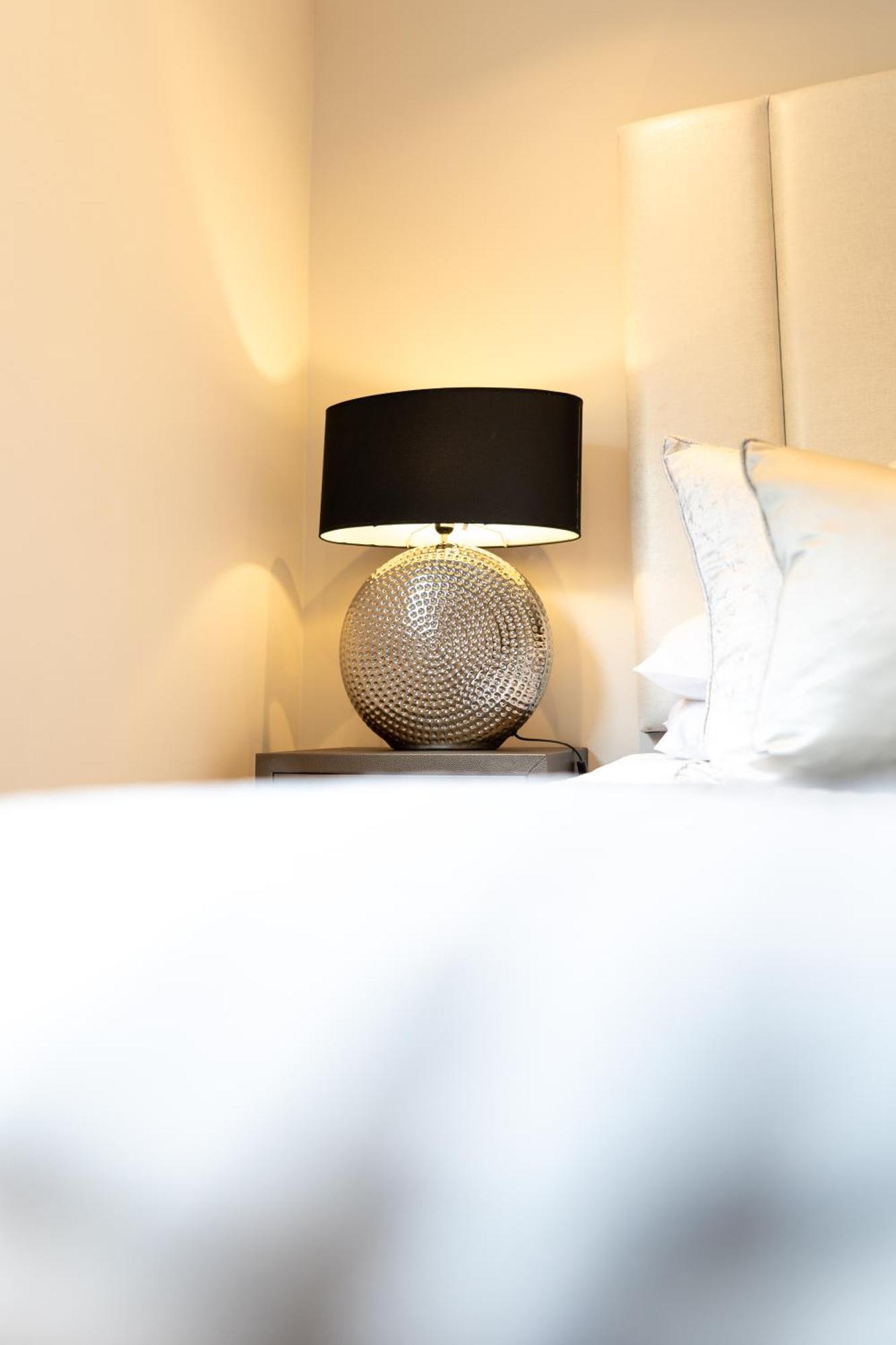 Exclusive Cardiff City Centre Apartment Esterno foto