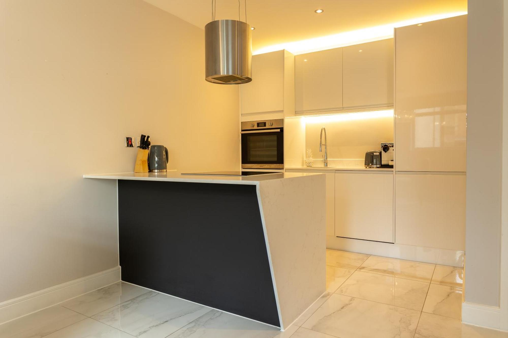 Exclusive Cardiff City Centre Apartment Esterno foto